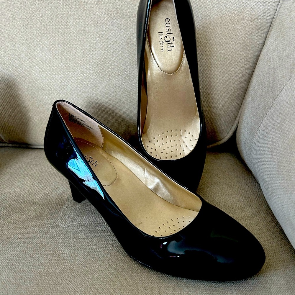 East 5th Yasmin pumps
